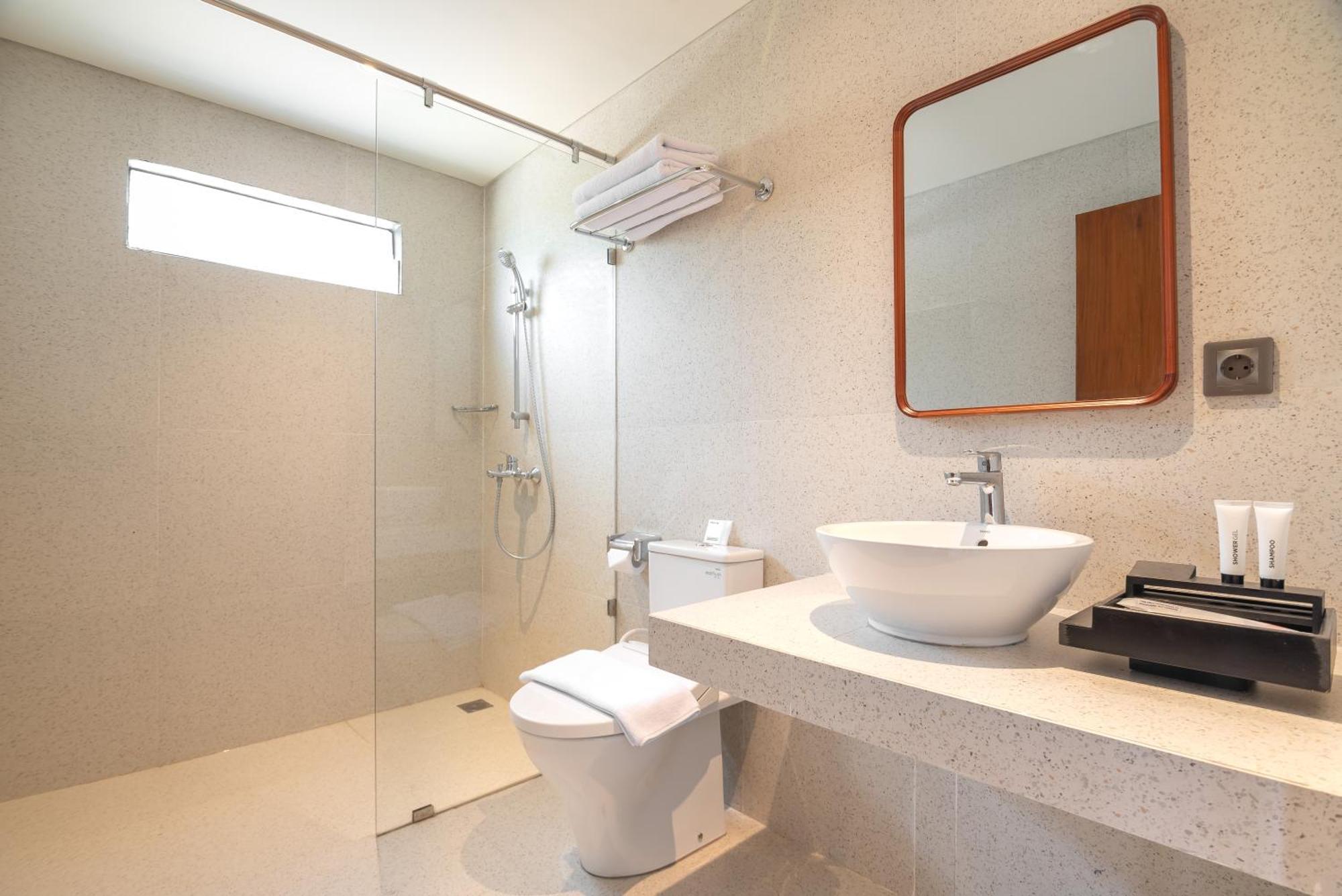 Artotel Hotel 3*